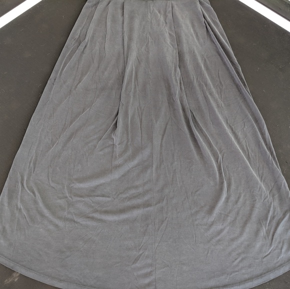 Gray Knit Wrap skirt - Picture 2 of 5